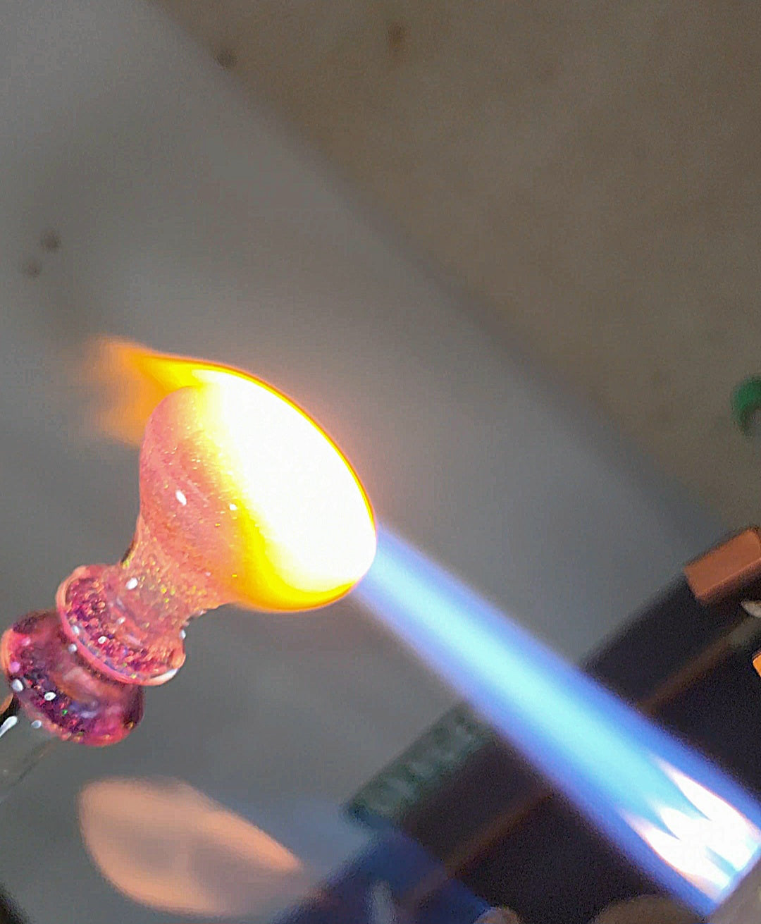 Intro to glassblowing - group lesson